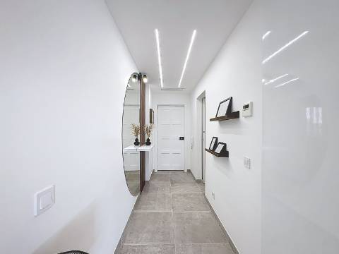 Apartamento T0+1 quarto renovado em Albufeira , Oura
