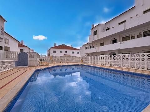 Apartamento T0+1 quarto renovado em Albufeira , Oura