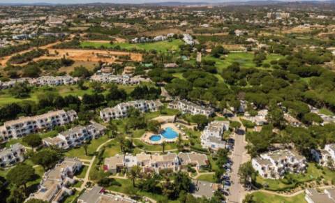 Apartamento T1+1 num dos melhores resorts em Albufeira e Olhos de Água