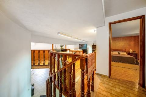 Moradia T5 com Piscina Privada na Prestigiada Zona da Ladeira do Vau - Portimão