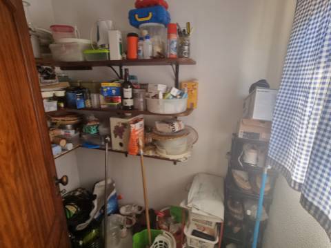 Moradia T4 isolada inserida em terreno com 5000m2 - Camarral (Palmela)