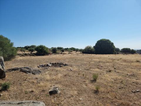 Terreno para construção de 12 moradias com projeto aprovado - Brejos (Elvas)