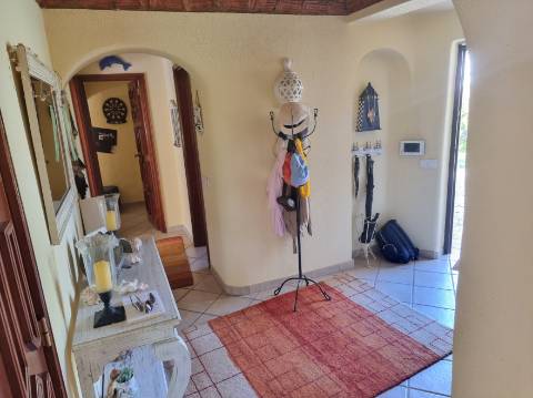 Moradia V3 toda térrea isolada com piscina,jardim e garagem - Vilamoura(Algarve)