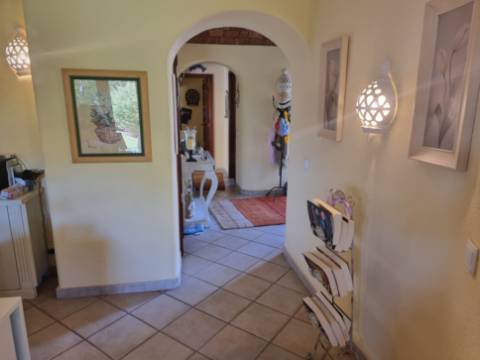 Moradia V3 toda térrea isolada com piscina,jardim e garagem - Vilamoura(Algarve)