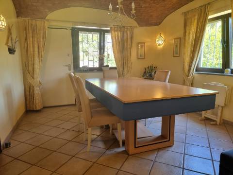 Moradia V3 toda térrea isolada com piscina,jardim e garagem - Vilamoura(Algarve)