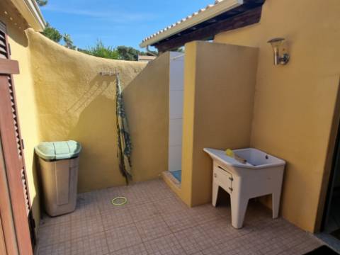 Moradia V3 toda térrea isolada com piscina,jardim e garagem - Vilamoura(Algarve)
