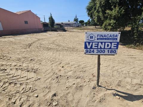 Terreno com 340 m2 em avos com eletricidade e loteamento - Passil (Alcochete)