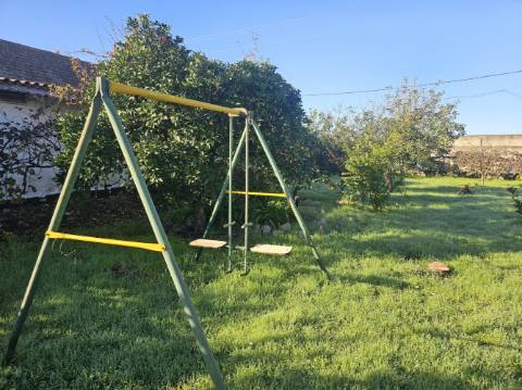 EXCLUSIVO - Quinta com 2069 m2, T1 e um armazém - Asseiceira(Palmela)