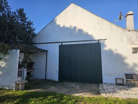 EXCLUSIVO - Quinta com 2069 m2, T1 e um armazém - Asseiceira(Palmela)