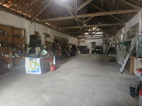 EXCLUSIVO - Quinta com 2069 m2, T1 e um armazém - Asseiceira(Palmela)