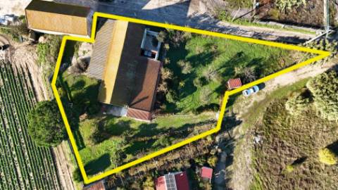 EXCLUSIVO - Quinta com 2069 m2, T1 e um armazém - Asseiceira(Palmela)