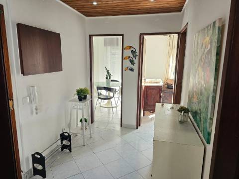 EXCLUSIVO - Apartamento T2 pronto a habitar - Fonte Lavra (Setúbal)