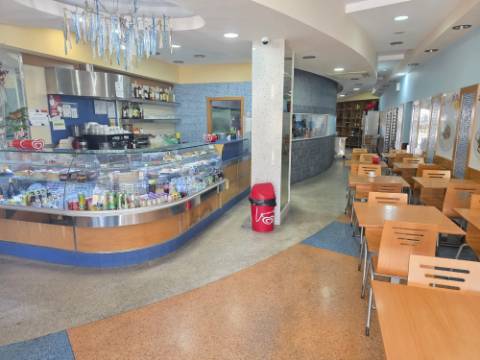 EXCLUSIVO - Oportunidade de Negócio - Trespasse de Snack-Bar / Take-Away em Pleno Centro de Setúbal(Av Luisa Todi)