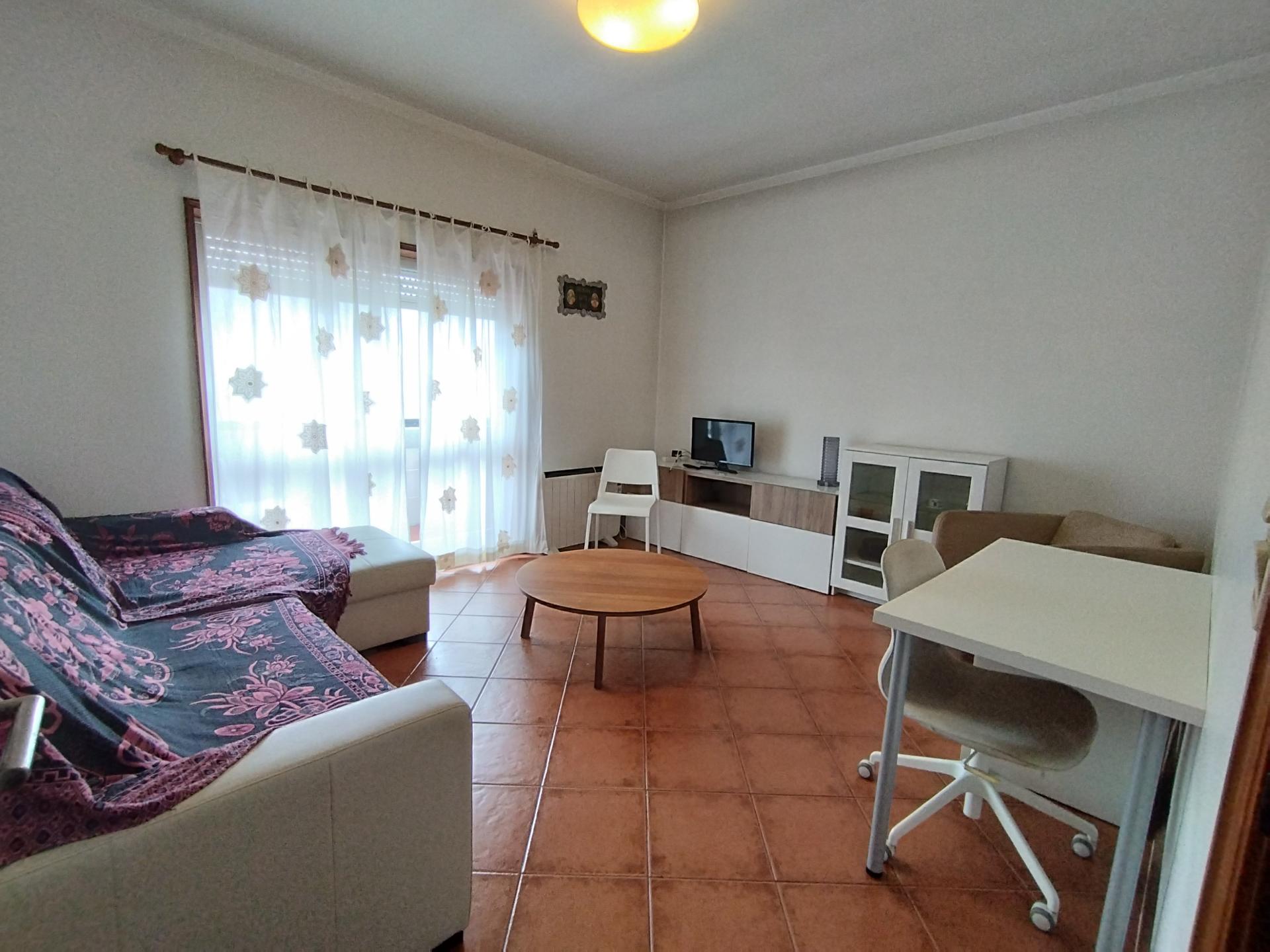 T2 Senhora da Hora - A 100 mt da Rua Alto do Viso. - Excelente Localização! Lugar de garagem e arrumo