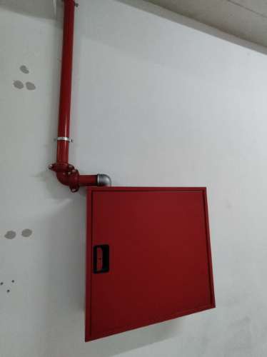 Armazém industrial . Área coberta de 1498 m2. 2 Pisos.