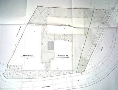 Armazém industrial com 1400 m2. Frente para A.E - A43 Porto - Gondomar. 300 mt da VCI. - Antas. 
Posto de transformação.
