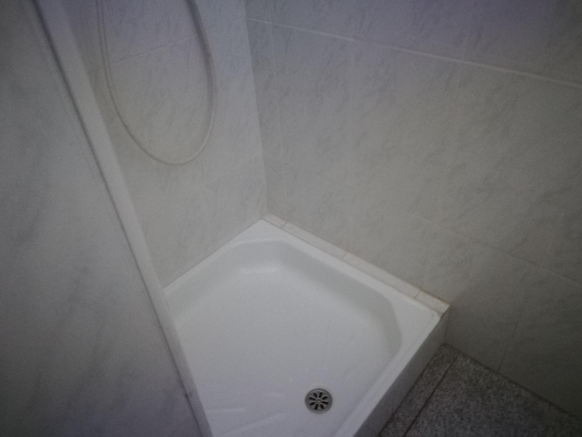 Armazém 650 m2. escritório 50 m2.