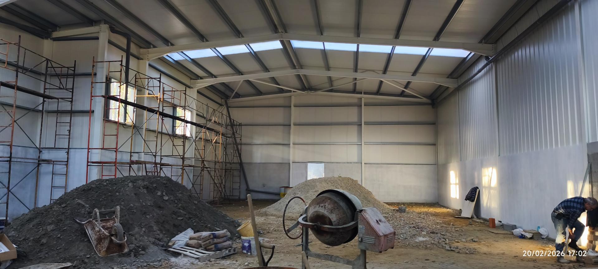 Armazém 550 m2 . Novo. Pronto em maio 2026