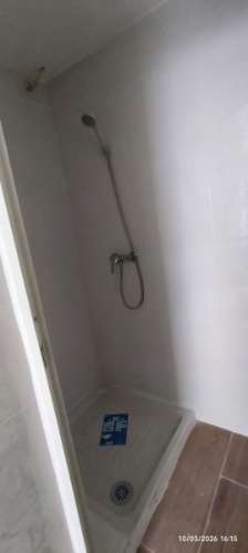 Armazém Industrial com 950 m² e Escritórios. Pé dto de 5.5 mt Cobertura térmica.
