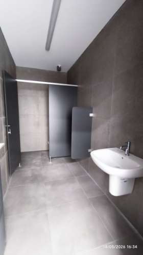 Armazém novo 607 m2 - Pé dto 8 mt.