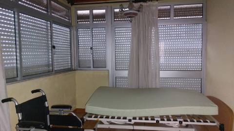 Moradia com Quintal e Anexos