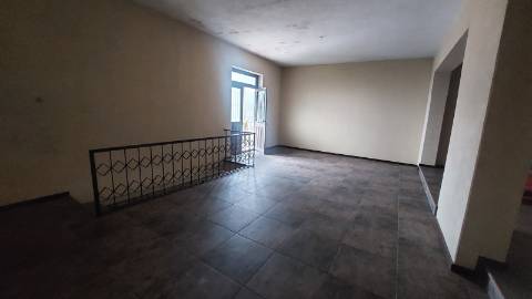 Linda Moradia com pequena Quintinha