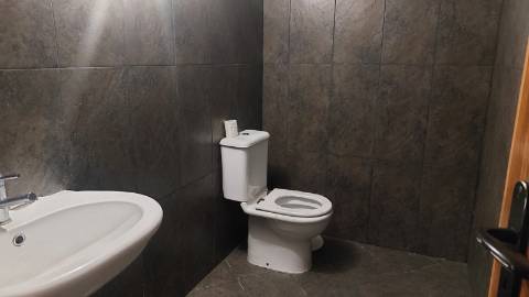 Linda Moradia com pequena Quintinha