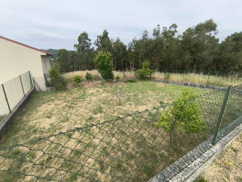 Lote de Terreno Aprovado para Construção