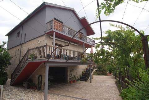 Moradia com terreno no centro da Cidade