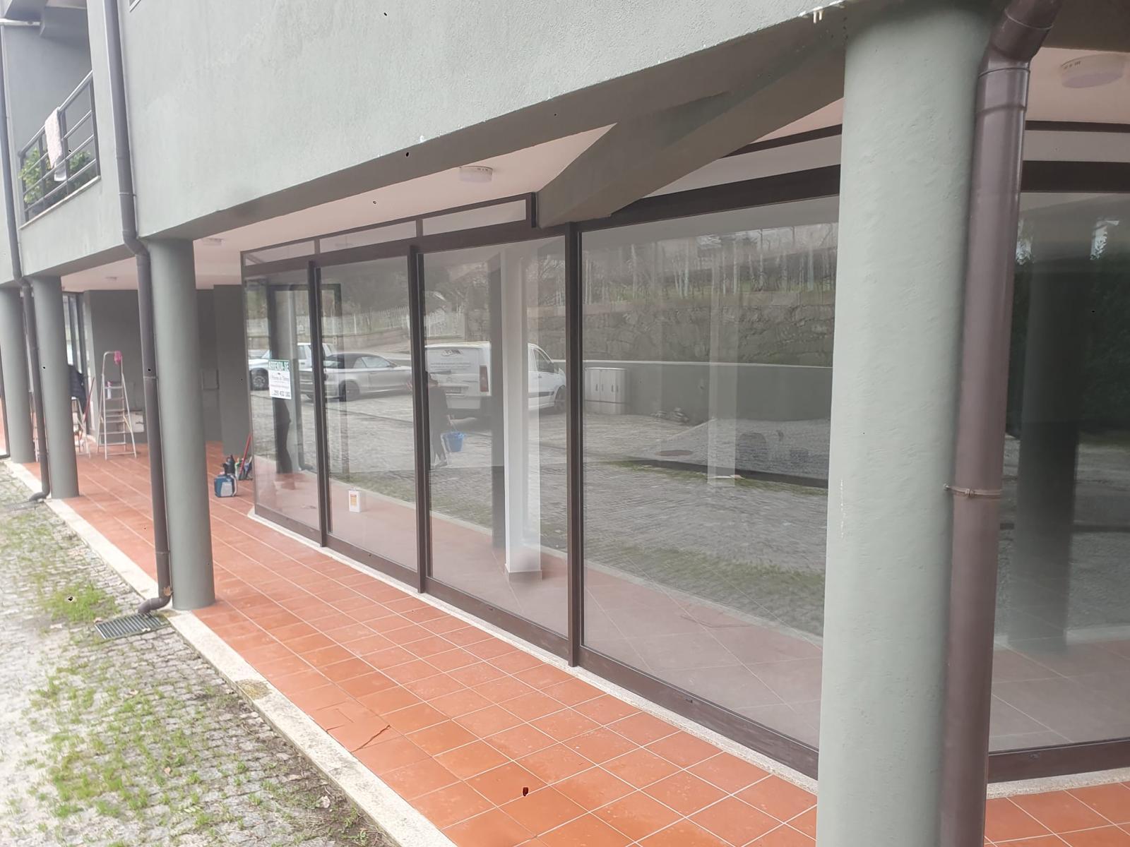 Loja bem localizada com 241 m2