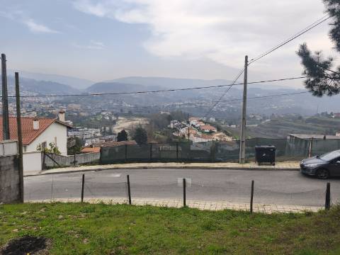 Lote de Terreno no Centro