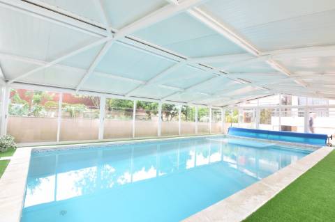 Vila Do Conde: Moradia soberba, grandes áreas c/ espaços independentes, piscina coberta aquecida!