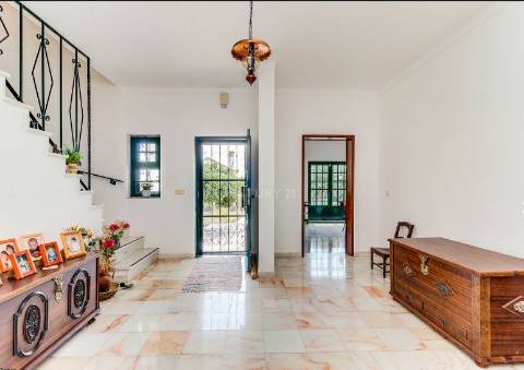 Alentejo: Quinta grande de 2,7 hectares, casa principal e anexos - rigorosamente impecável!