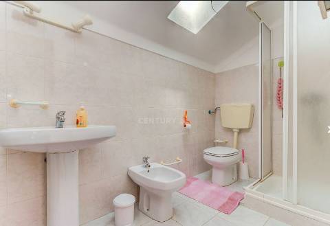 Alentejo: Quinta grande de 2,7 hectares, casa principal e anexos - rigorosamente impecável!