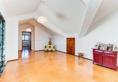 Alentejo: Quinta grande de 2,7 hectares, casa principal e anexos - rigorosamente impecável!