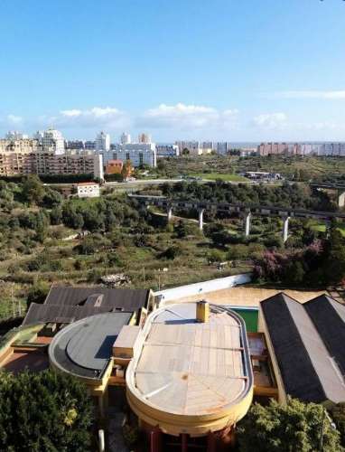 ESCRITÓRIO - OLAIAS, 95 m2 em open space, junto ao metro!