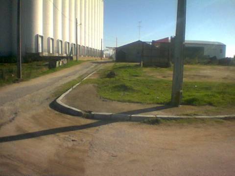 Reguengos de Monsaraz - Lote Industrial de 2.600 m2, índice 0,50, construção 1.300 m2!