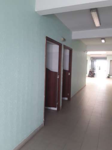 Loja escritório em Aveiras de Cima.