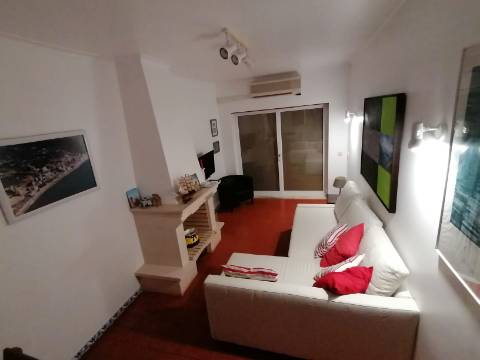 ALGARVE: Frente ao Mar, Armação de Pera (Residente não habitual), 9 meses/ Ano!