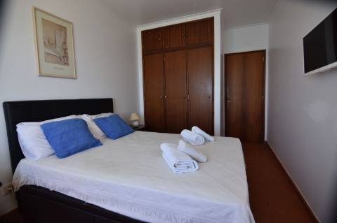 ALGARVE: Frente ao Mar, Armação de Pera (Residente não habitual), 9 meses/ Ano!