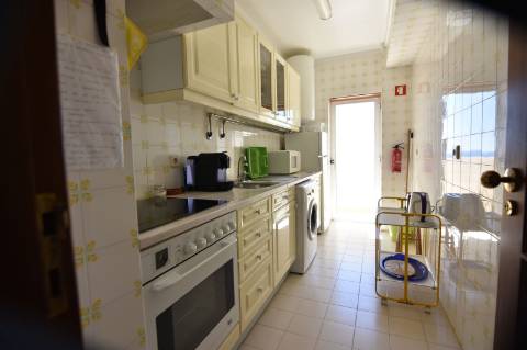 ALGARVE: Frente ao Mar, Armação de Pera (Residente não habitual), 9 meses/ Ano!