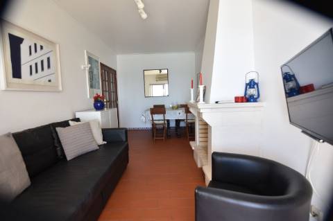 ALGARVE: Frente ao Mar, Armação de Pera (Residente não habitual), 9 meses/ Ano!