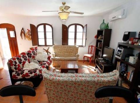 MORADIA, MOURÃO - Condomínio D. Manuel I - V2 + 1, impecável, c/ Piscina!