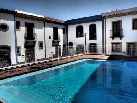 MORADIA, MOURÃO - Condomínio D. Manuel I - V2 + 1, impecável, c/ Piscina!