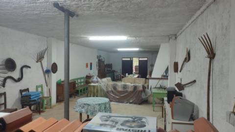 Mourão - ALQUEVA: 53.250 m2, propriedade rústica c/ 4,2 hectares de amendoal!