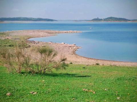 ALQUEVA - Mourão: Investimento Turístico, Herdade + casa particular c/ + 9 Hectares!