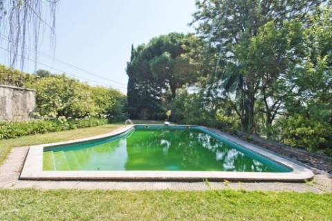 Quinta Do Sobreiro: 11.000 m2, palácio em Barcarena, investimento de superior qualidade!