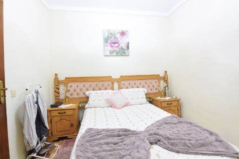 Mourão: grande moradia de RC+1ºandar pátio e anexos+2garagens!