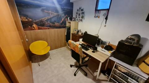 Apartamento usado T2+1 à venda na Fuseta