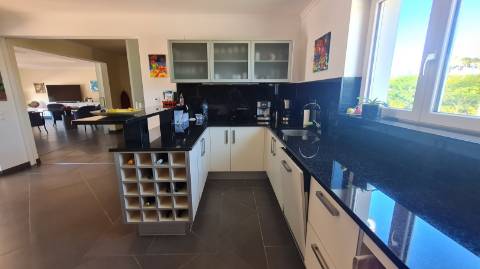 Moradia T3 +1 à venda na tranquila Luz de Tavira